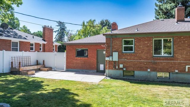 38 Harvard Street, Pocatello, ID 83201