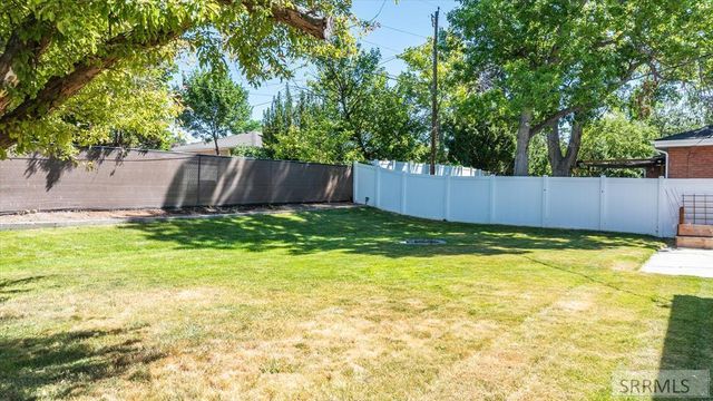 38 Harvard Street, Pocatello, ID 83201
