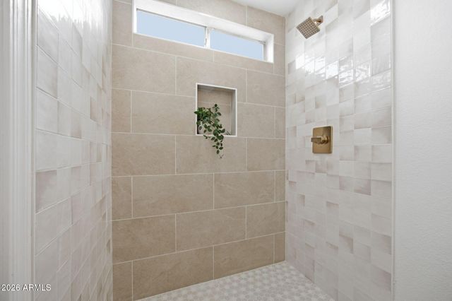 4509 W TOPEKA Drive, Glendale, AZ 85308