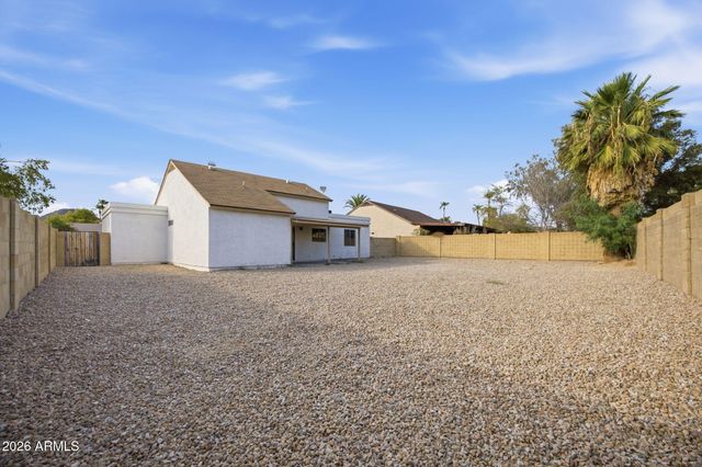 4509 W TOPEKA Drive, Glendale, AZ 85308