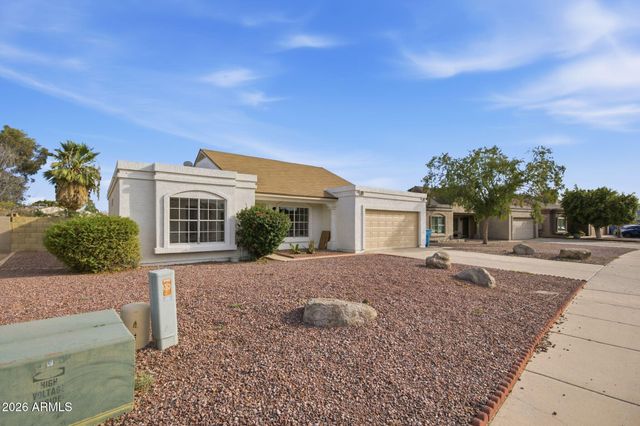4509 W TOPEKA Drive, Glendale, AZ 85308