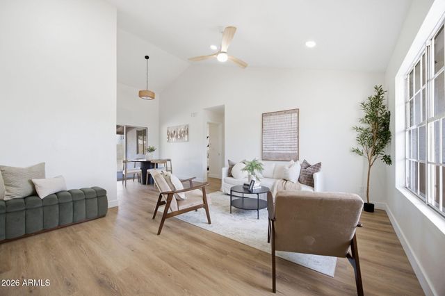 4509 W TOPEKA Drive, Glendale, AZ 85308
