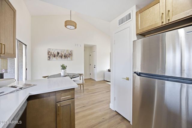 4509 W TOPEKA Drive, Glendale, AZ 85308