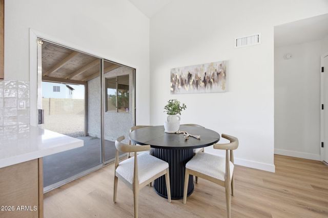 4509 W TOPEKA Drive, Glendale, AZ 85308