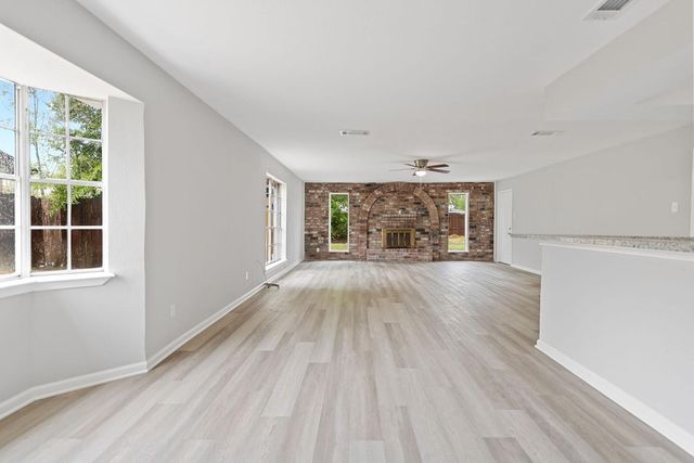 125 Bastrop Street, Angleton, TX 77515