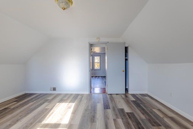 3863 E Squire AVENUE, Cudahy, WI 53110