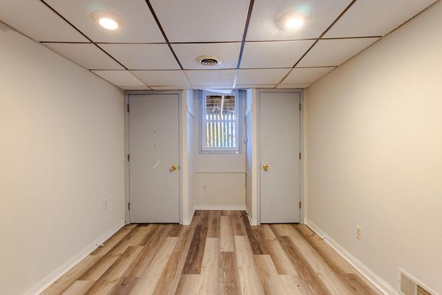 3863 E Squire AVENUE, Cudahy, WI 53110