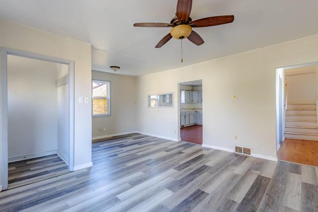 3863 E Squire AVENUE, Cudahy, WI 53110