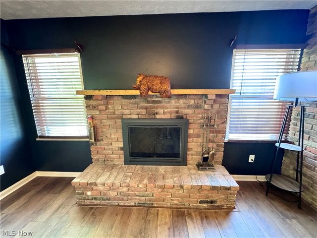 8016 Harris Drive, Garrettsville, OH 44231