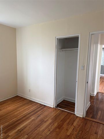 254-07 75th Avenue A-1st Floor, Glen Oaks, NY 11004