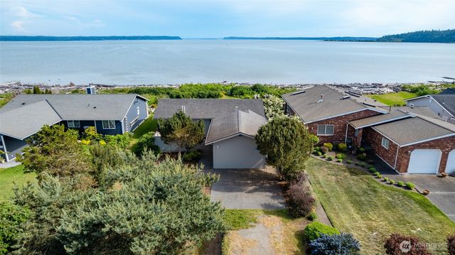 754 Livingston Bay Shore Drive, Camano Island, WA 98282