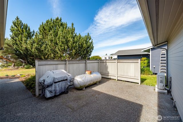 754 Livingston Bay Shore Drive, Camano Island, WA 98282