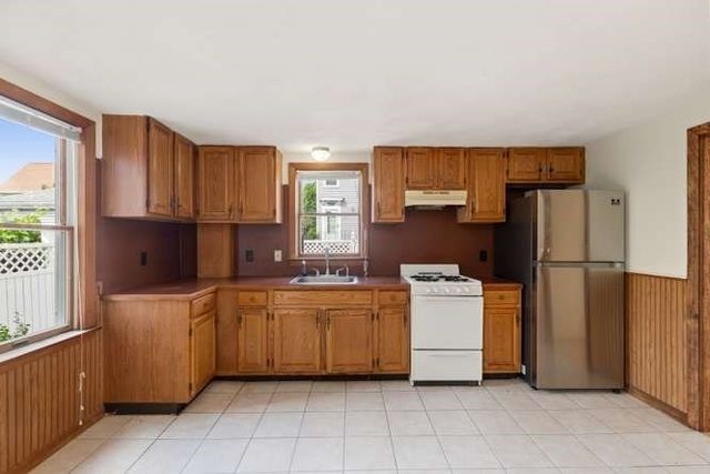 44 Paleologos, Peabody, MA 01960
