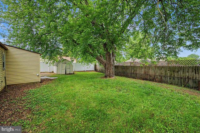 7 DEBORAH AVE, New Castle, DE 19720