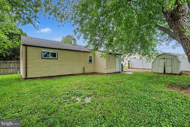 7 DEBORAH AVE, New Castle, DE 19720