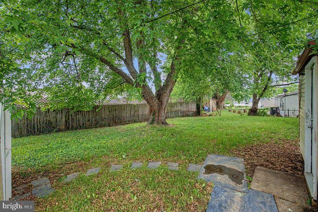 7 DEBORAH AVE, New Castle, DE 19720