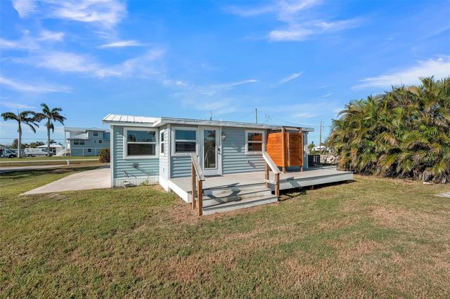 2880 8TH AVENUE, St James City, FL 33956