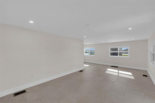 2880 8TH AVENUE, St James City, FL 33956