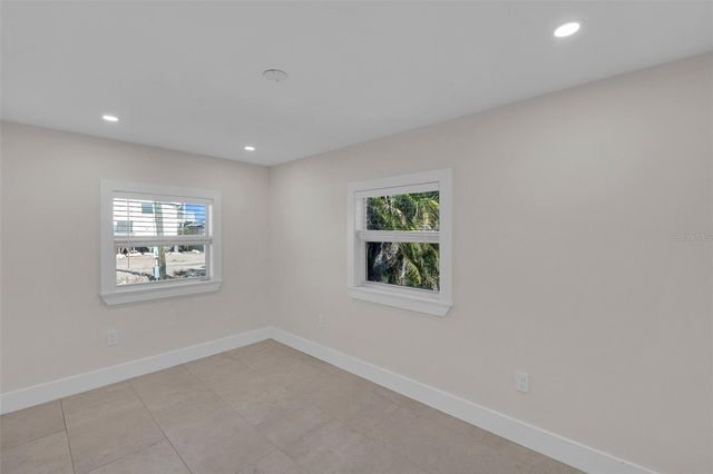 2880 8TH AVENUE, St James City, FL 33956