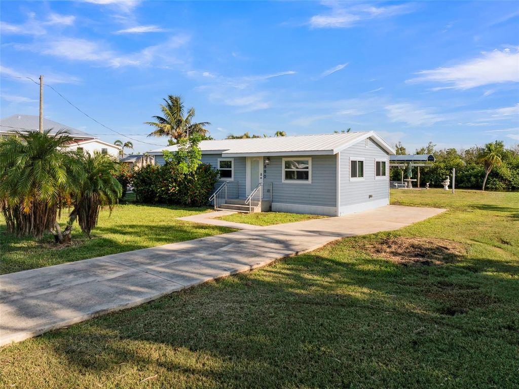 2880 8TH AVENUE, St James City, FL 33956