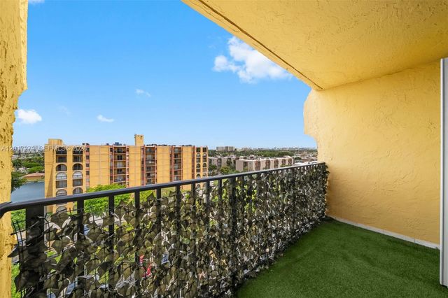 4801 NW 7th Street 803-16, Miami, FL 33126