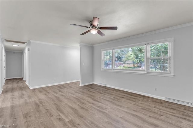 4633 Miles Standish RD Dr, Virginia Beach, VA 23455