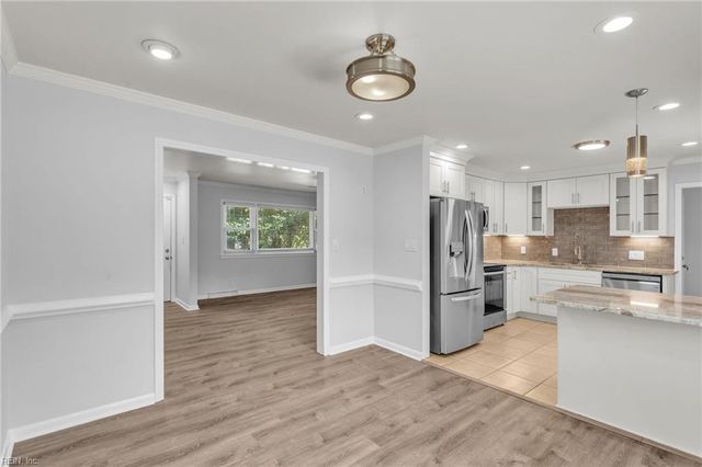 4633 Miles Standish RD Dr, Virginia Beach, VA 23455