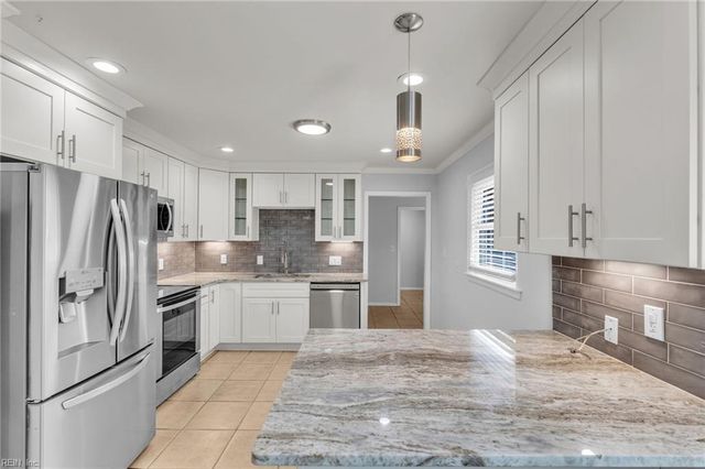 4633 Miles Standish RD Dr, Virginia Beach, VA 23455