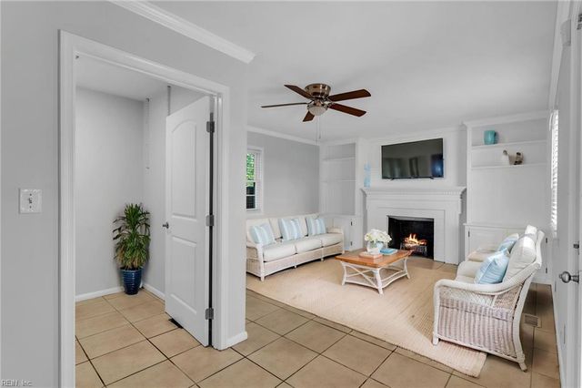 4633 Miles Standish RD Dr, Virginia Beach, VA 23455