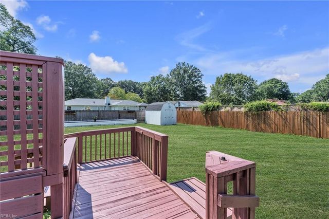 4633 Miles Standish RD Dr, Virginia Beach, VA 23455