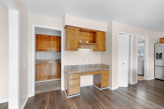 1853 Midchester Drive, West Bloomfield Charter Township, MI 48324