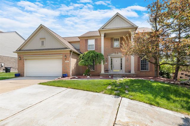 1853 Midchester Drive, West Bloomfield Charter Township, MI 48324