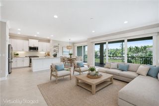 6966 Avalon CIR 908, Naples, FL 34112