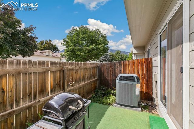 3930 Leah Heights, Colorado Springs, CO 80906