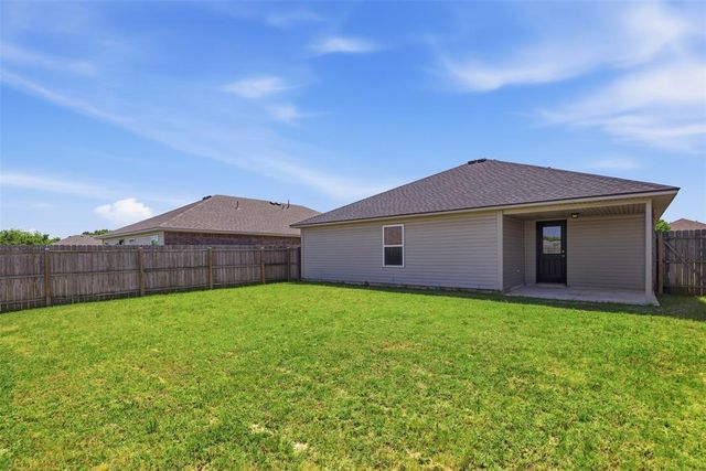 1860 Sussex Street, Newcastle, OK 73065