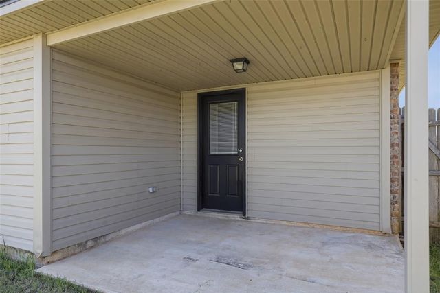 1860 Sussex Street, Newcastle, OK 73065