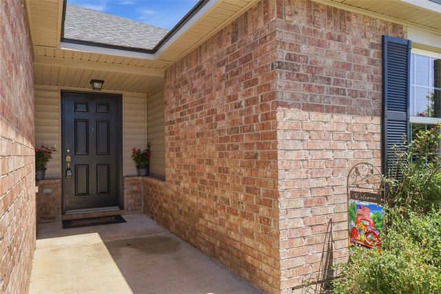 1860 Sussex Street, Newcastle, OK 73065
