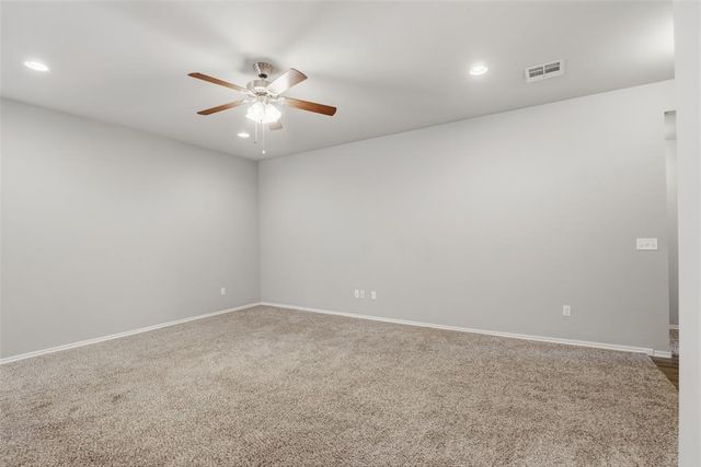 1860 Sussex Street, Newcastle, OK 73065