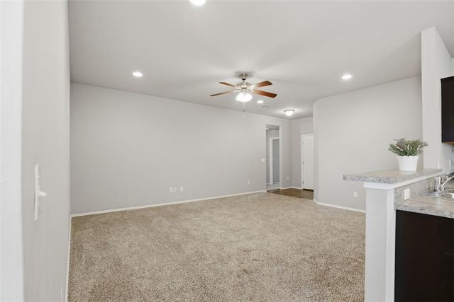 1860 Sussex Street, Newcastle, OK 73065