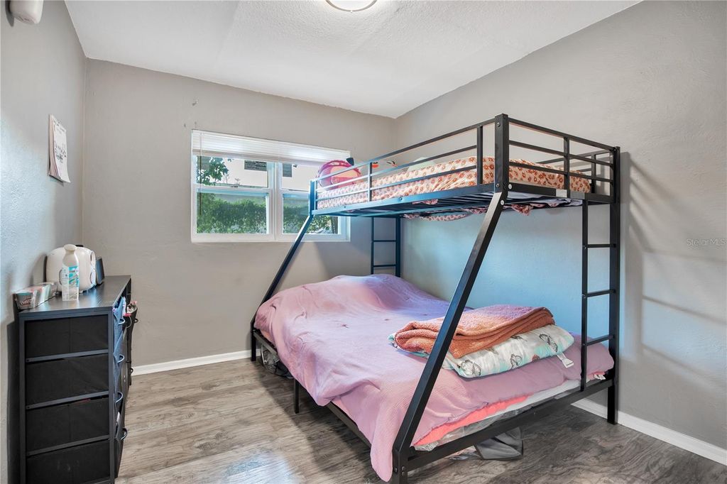 Image 22 of property listing at 1301 LAWNE BOULEVARD, Orlando, FL 32808