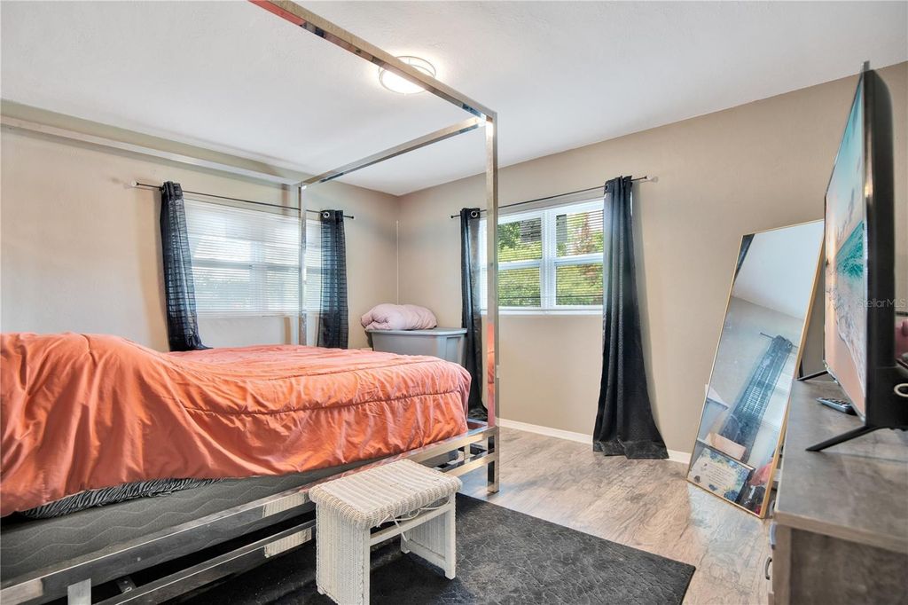 Image 24 of property listing at 1301 LAWNE BOULEVARD, Orlando, FL 32808