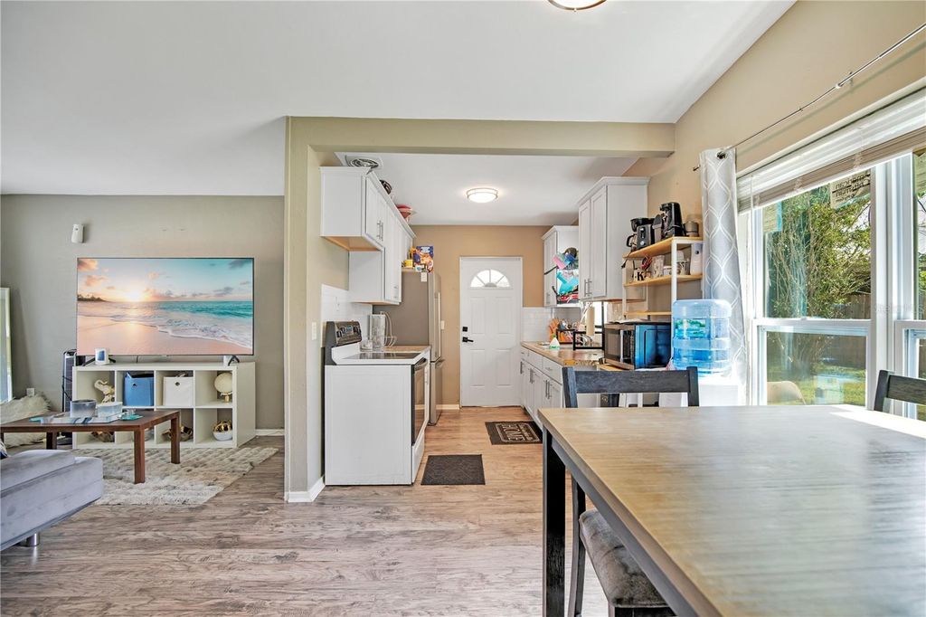Image 26 of property listing at 1301 LAWNE BOULEVARD, Orlando, FL 32808