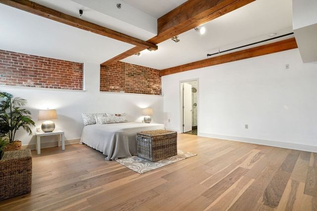 22 Cottage Park Ave 1, Cambridge, MA 02140