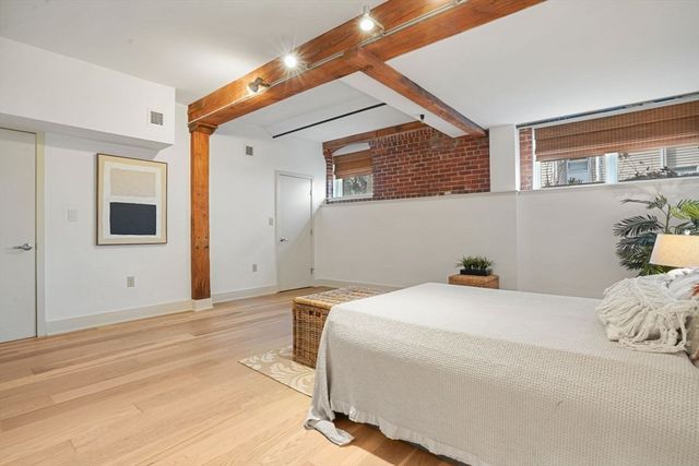 22 Cottage Park Ave 1, Cambridge, MA 02140