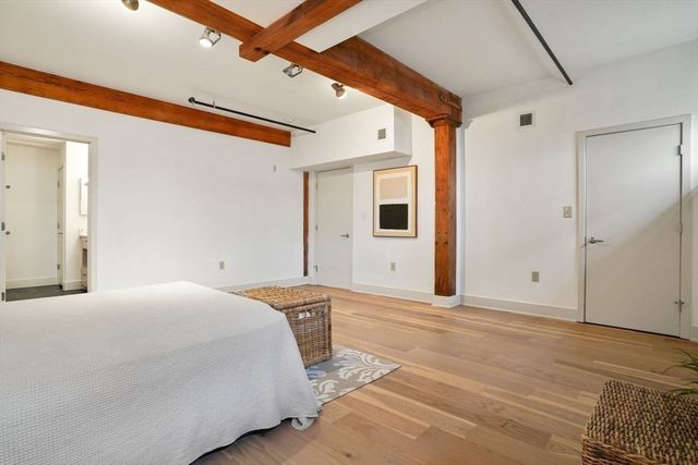 22 Cottage Park Ave 1, Cambridge, MA 02140