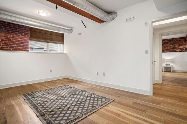22 Cottage Park Ave 1, Cambridge, MA 02140