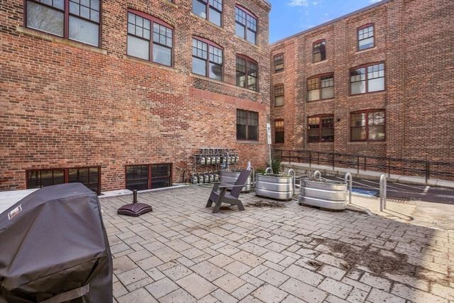 22 Cottage Park Ave 1, Cambridge, MA 02140