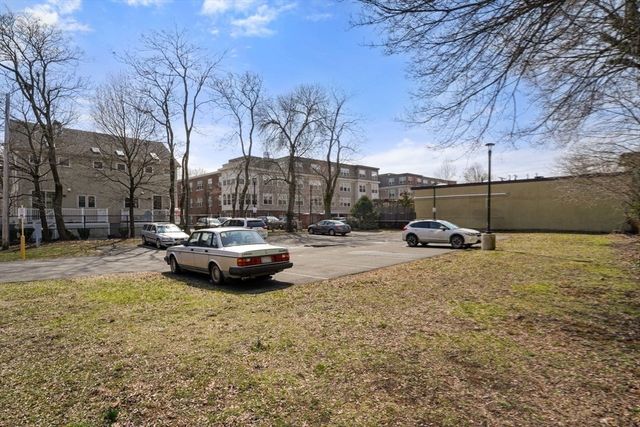 22 Cottage Park Ave 1, Cambridge, MA 02140