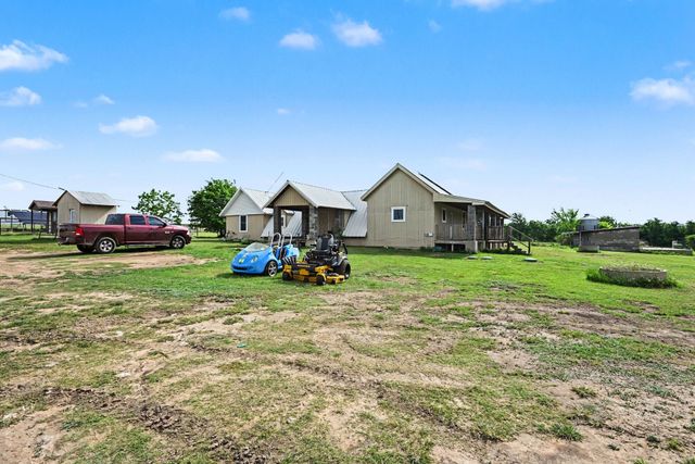 6694 Hutcheson Hill Road, Springtown, TX 76082