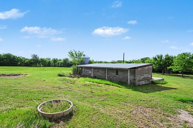 6694 Hutcheson Hill Road, Springtown, TX 76082